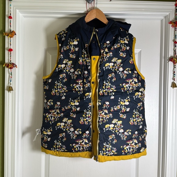 NWOT Patagonia Bivy Hooded Down Vest - Picture 8 of 11